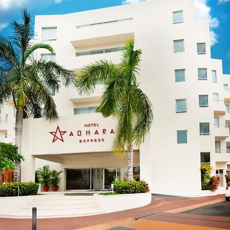 Adhara Express Hotel Cancún Esterno foto